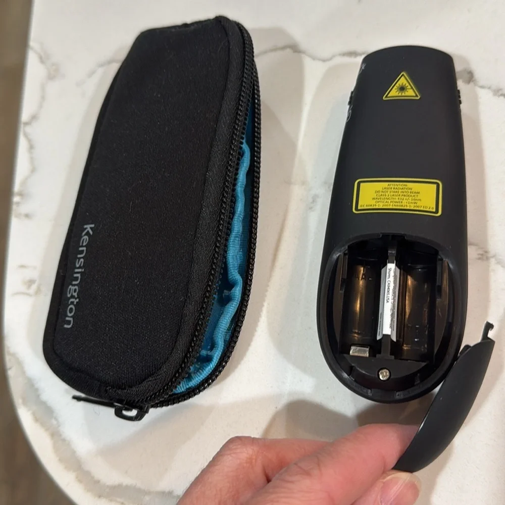 Kensington Expert Wireless Presenter with Green Laser Pointer and Cursor Control